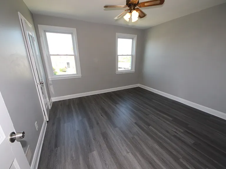 7517 School Ave — Photo 18