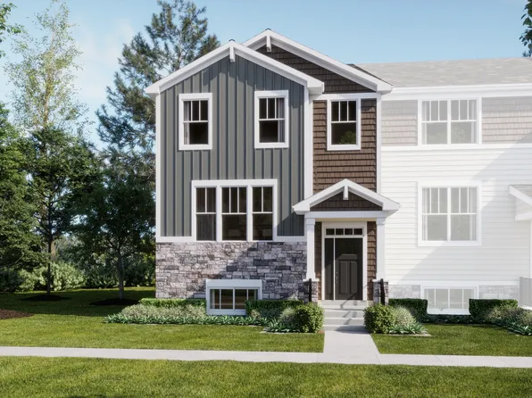 411 Red Oak Cir, Volo, IL 60020