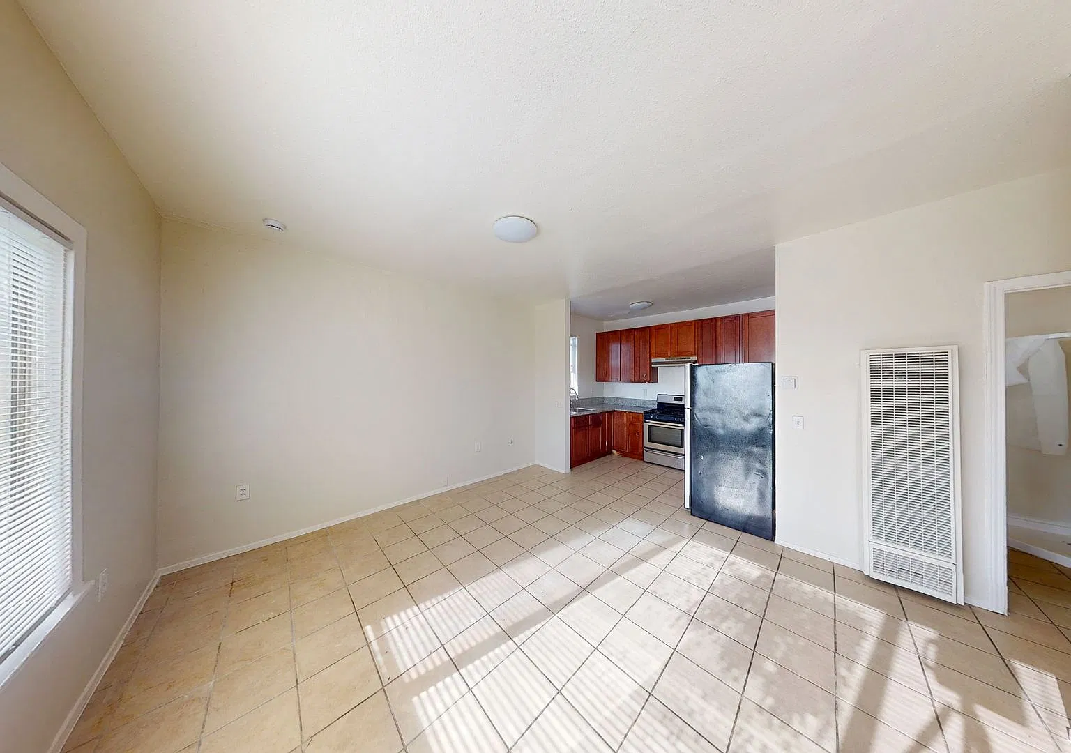 2308 Foothill Blvd — Photo 3