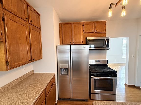2nd image of 351 Grand Ave