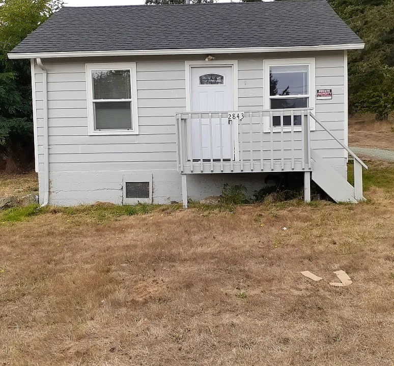 N Oak Harbor Rd - 2843