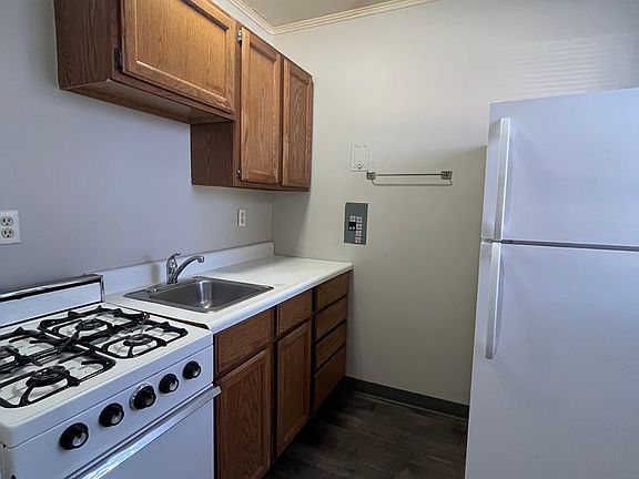 5th image of 2535 N 49th St #2537-103