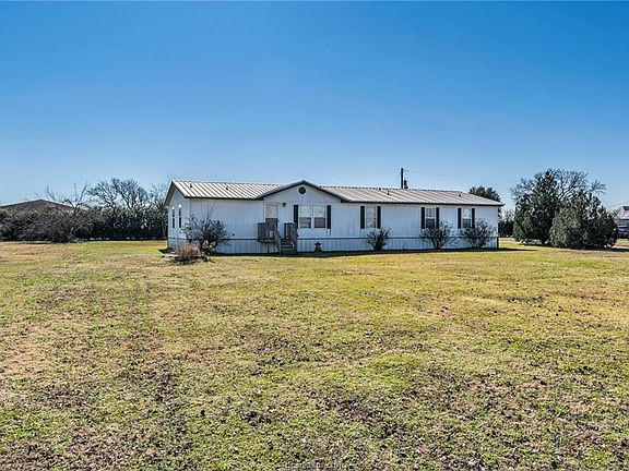 4th image of 4868 Sagebrush Dr