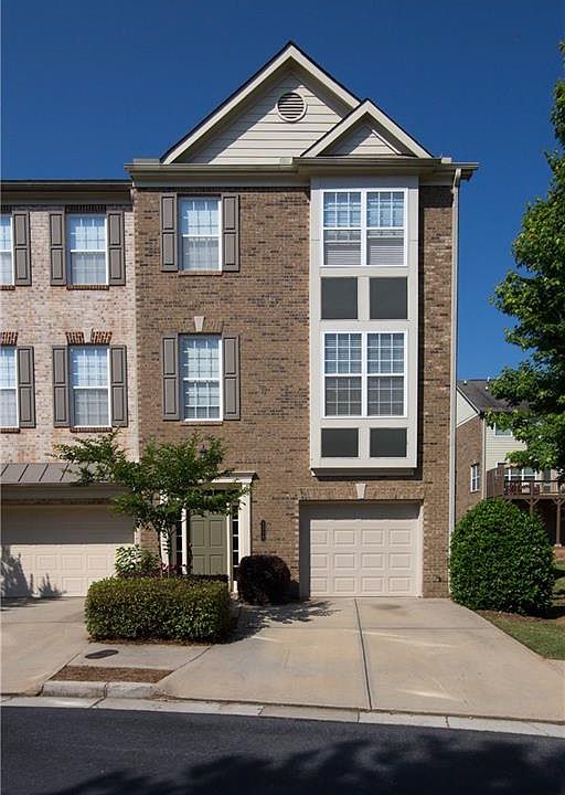 1st image of 3214 Greenwood Oak Dr