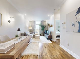 1 Leaside Park Dr #308, Toronto, ON M4H 1R1