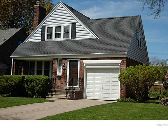 2nd image of 62 Cortland Ave