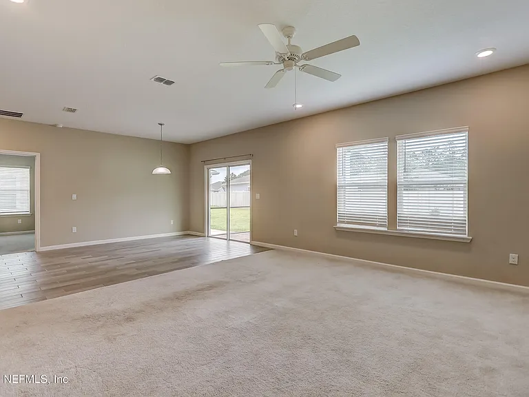 10386 Pavnes Creek Dr — Photo 18