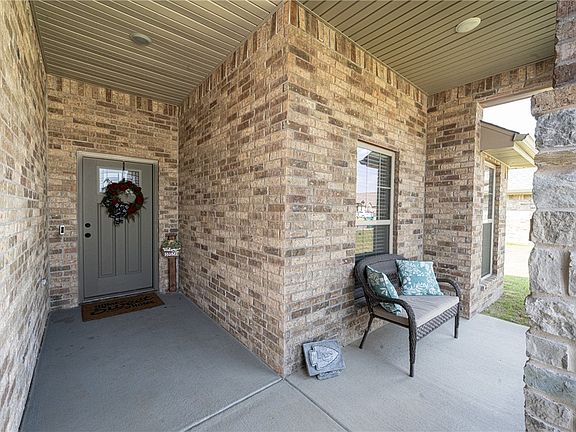 4th image of 701 Braeburn Ct