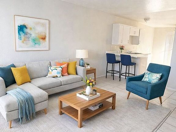 2nd image of 1556 N Craycroft Rd