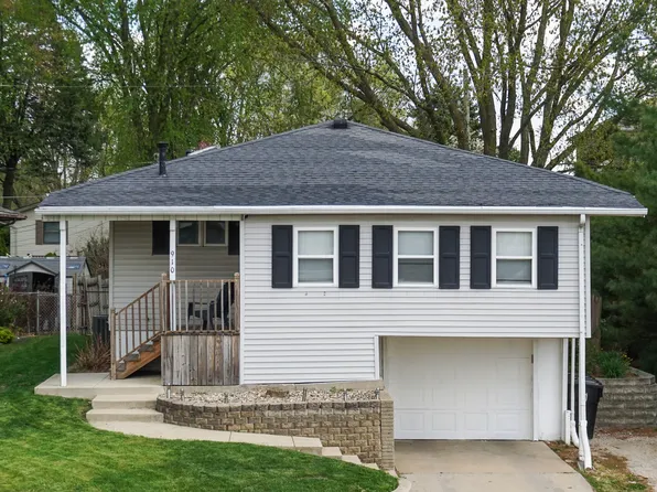 910 S Cottage Ave, Normal, IL 61761