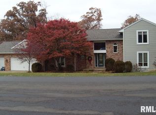 205 Windridge Dr, Washington, IL