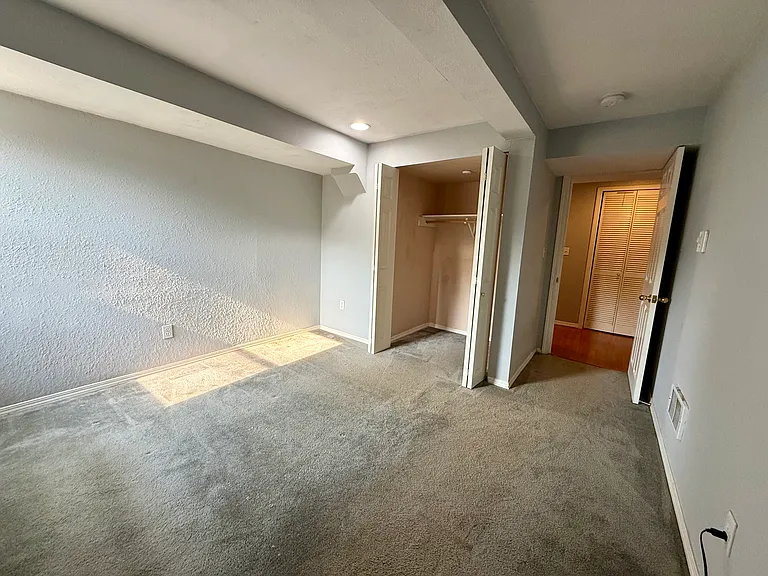 515 NW Irving St #A — Photo 13