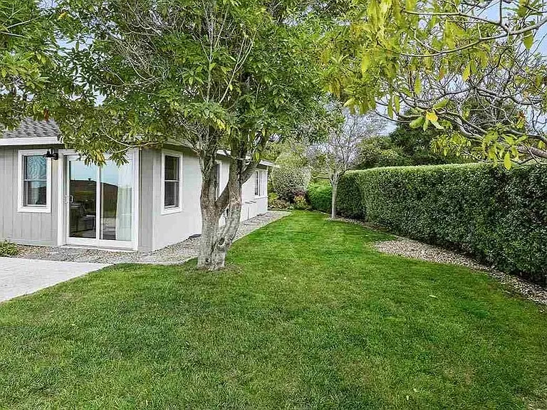 61 Dudley Ct — Photo 18