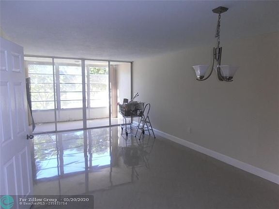 5th image of 9430 Tangerine Pl APT 202