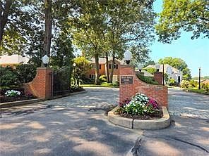 1st image of 203 Dean Ridge Ct