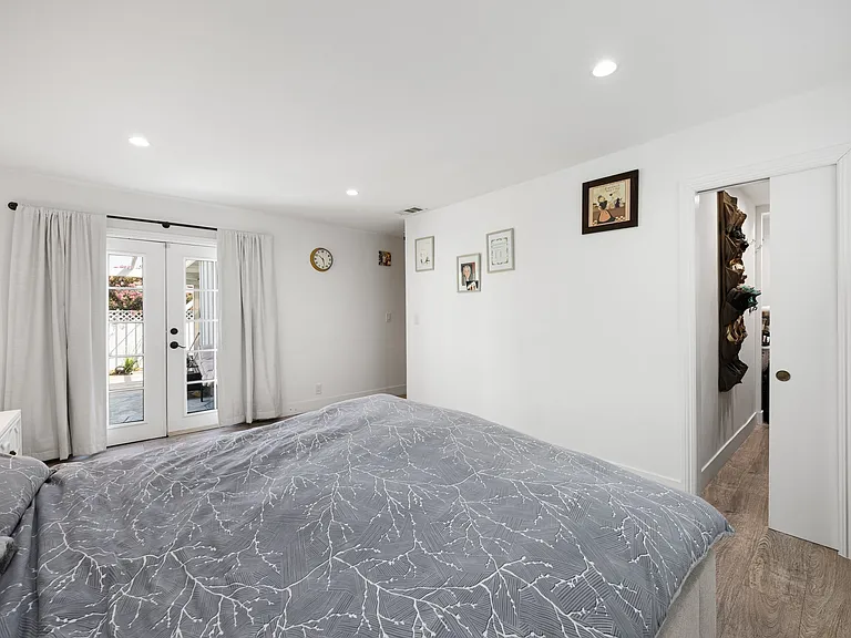 5655 Natick Ave — Photo 11