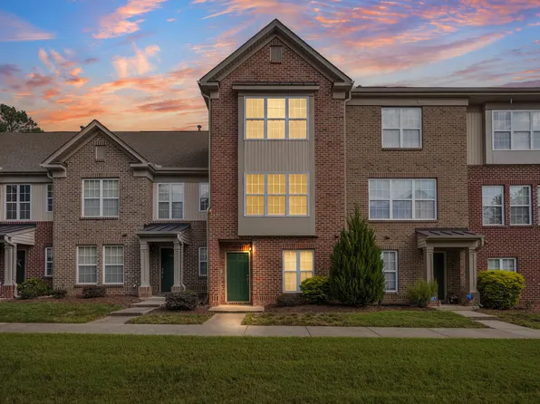 9909 Wasser Ct, Raleigh, NC 27617