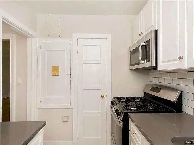64 Kensington Rd #2D — Photo 6