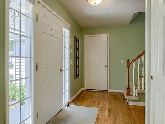 3rd image of 6617 S 164th Ave