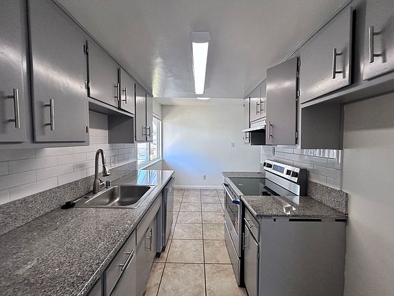 2nd image of 790 Carro Dr APT 4