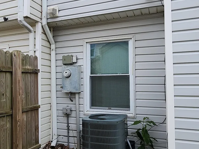 3218 Clover Rd E #END — Photo 4