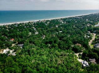 140 Trace Dr, Pawleys Island, SC 29585