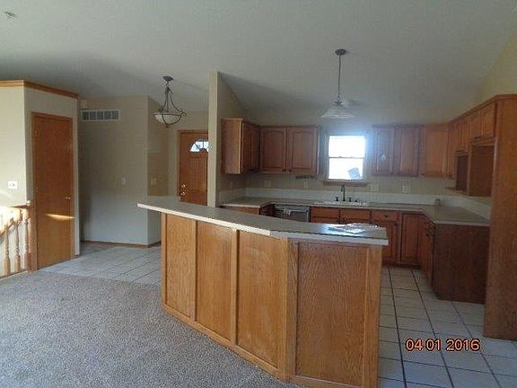 4th image of 1724 E Lakeland Ct