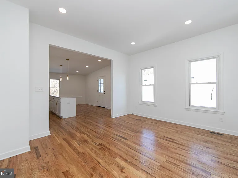 117 W Nicholson Rd — Photo 12