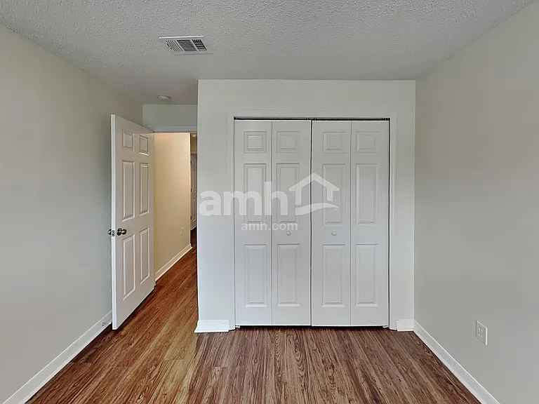 7740 Harbor Lake Dr — Photo 13
