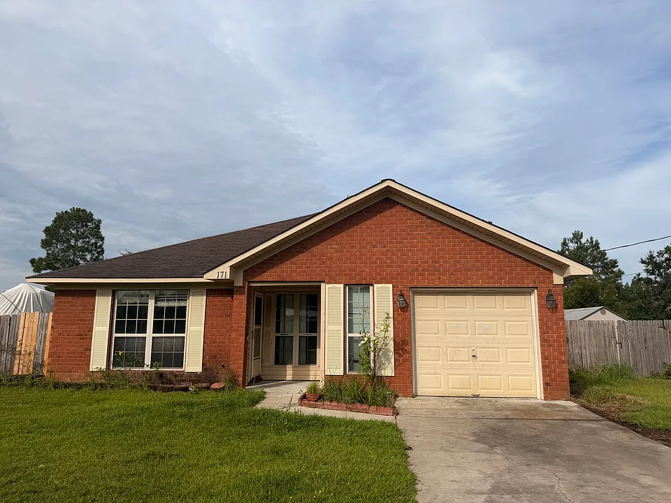 171 Burnt Pines Rd NE