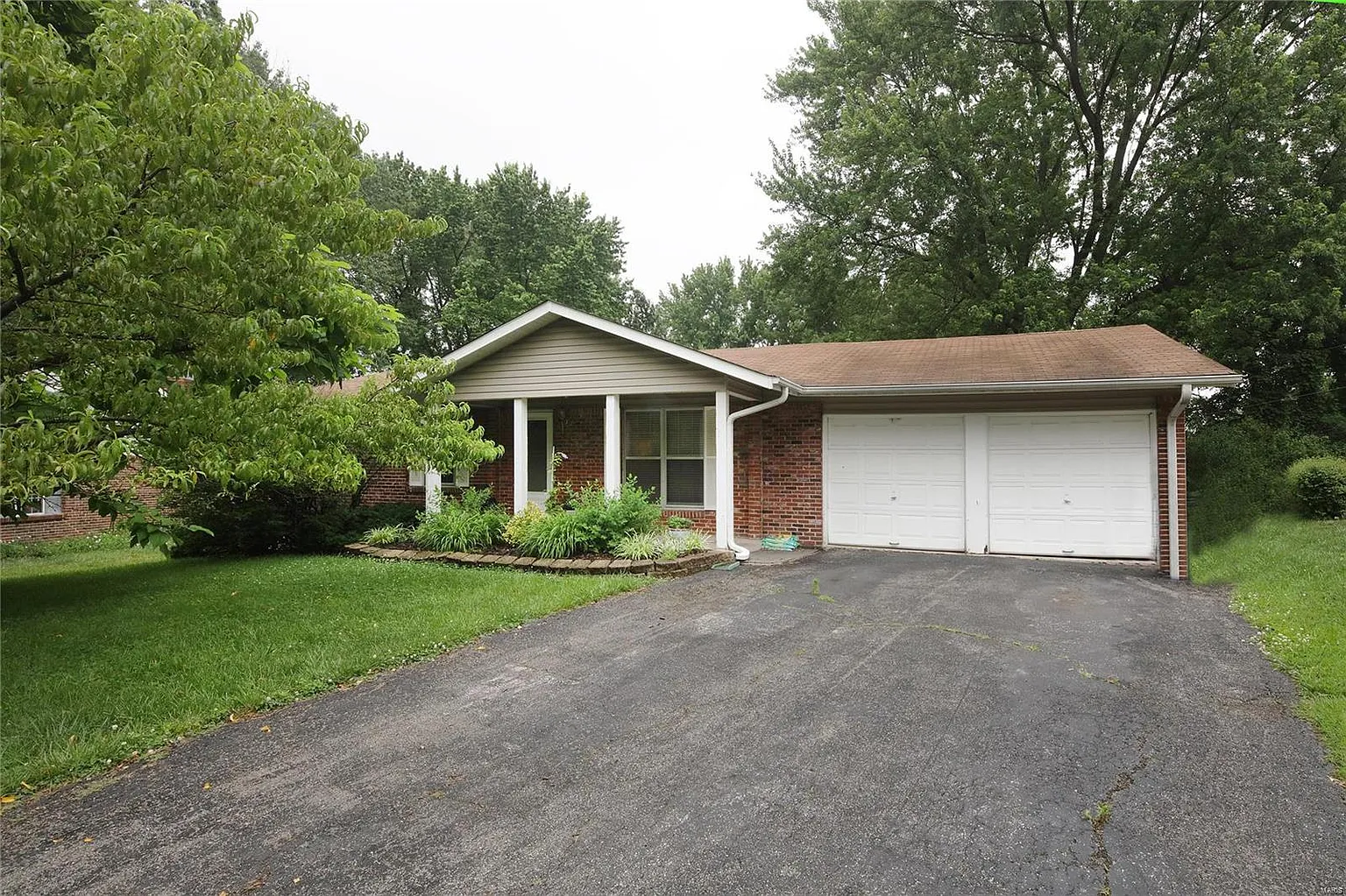 1276 Danvers Dr photo 1
