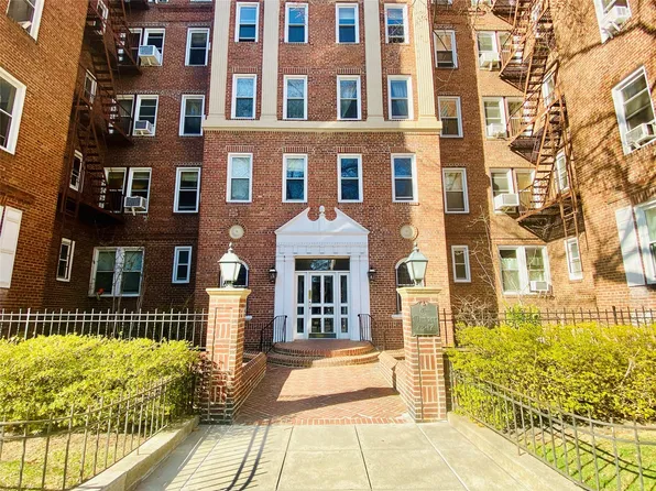 72-17 34th Avenue #1M, Jackson Heights, NY 11372