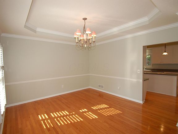 3rd image of 7713 Kestrel Way W