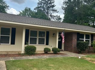 1304 Sussex Ct, Dothan, AL 36303