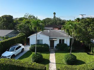 6290 SW 42nd Ter, South Miami, FL 33155