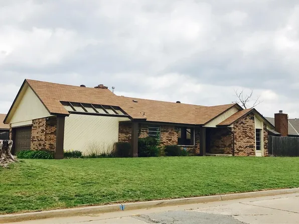 1025 Hawthorne Dr, Midwest City, OK 73110