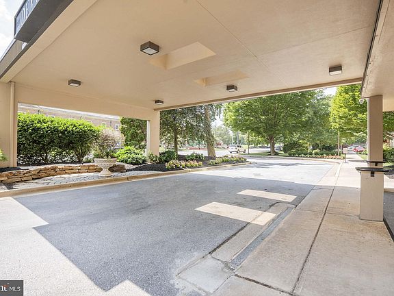 3rd image of 2401 Pennsylvania Ave APT 1503
