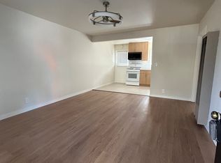 3031 Alma St, Palo Alto, CA 94306
