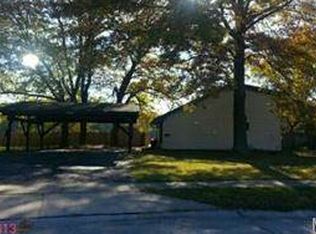 2766 Shadowcreek Dr, Florissant, MO
