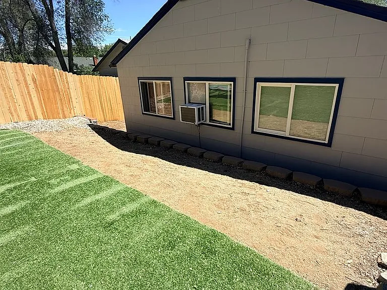 Buena Vista Ave — Photo 18