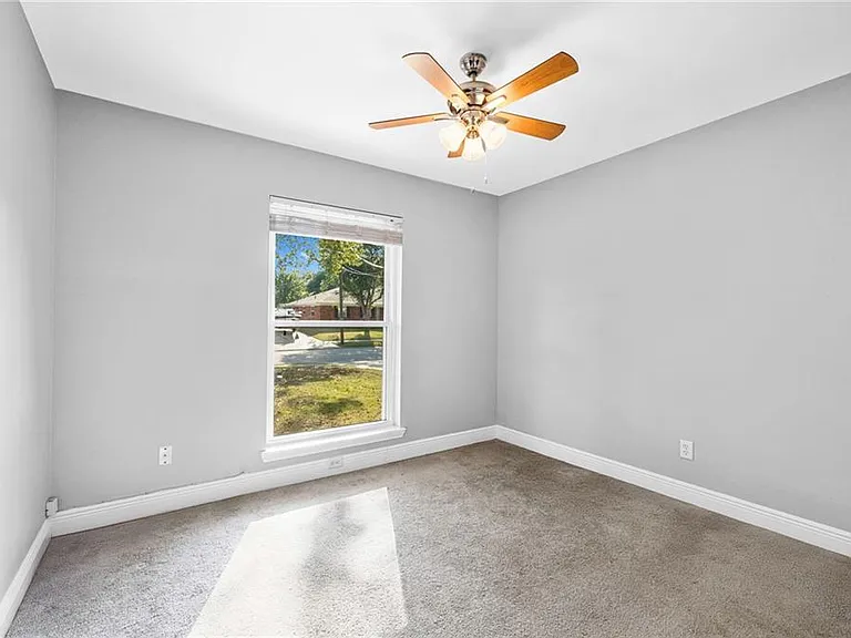 128 Dijon Dr — Photo 21
