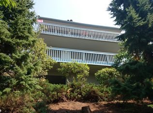 7606 44th Ave SW, Seattle, WA 98136