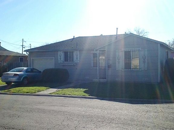 5th image of 9951 Saint Elmo Dr