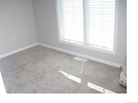 5th image of 5531 Privet Dr