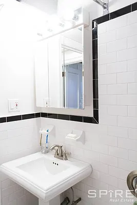 Rented by Spire Group | media 34