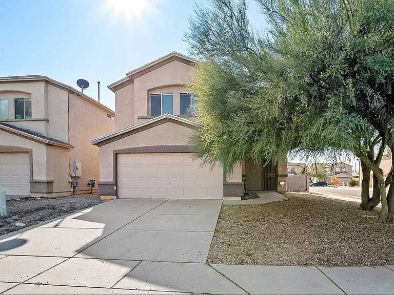 3776 E Felix Blvd — Photo 3