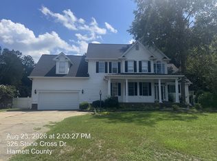 326 Stone Cross Dr, Spring Lake, NC 28390