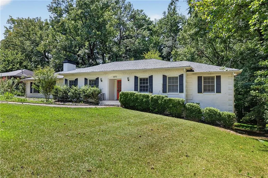 3 bed, 2.0 bath, 1777 sqft, $2,200 — Photo 3
