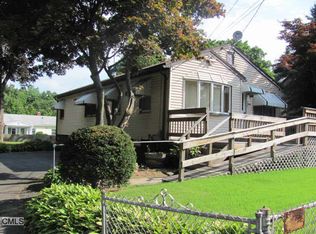 266 Woodrow Ave, Bridgeport, CT 06606