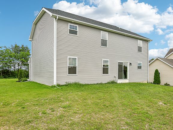 Greenwood-C-CM32-Exterior-Rear-2